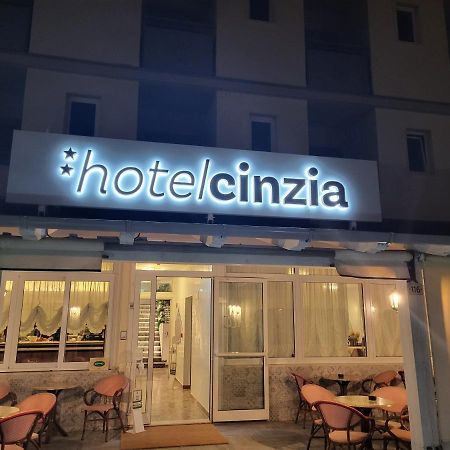 Hotel Cinzia 卡奥莱 外观 照片